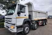 2018 SINOTRUK HOWO 335 8X4 1