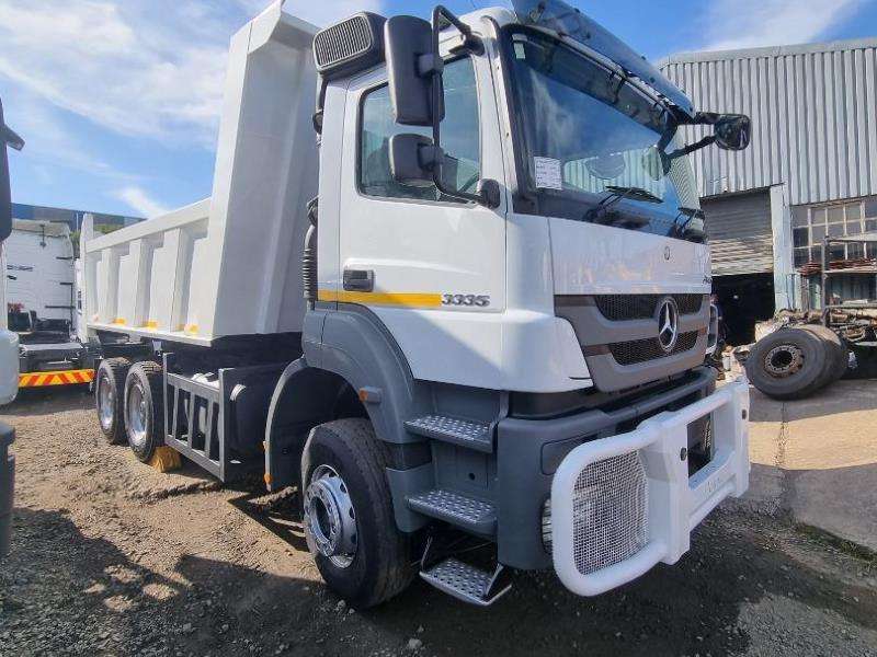 2017 Mercedes-Benz AXOR 3335