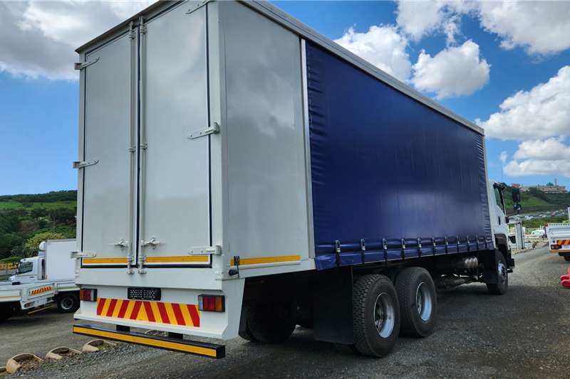 Isuzu TRUCK