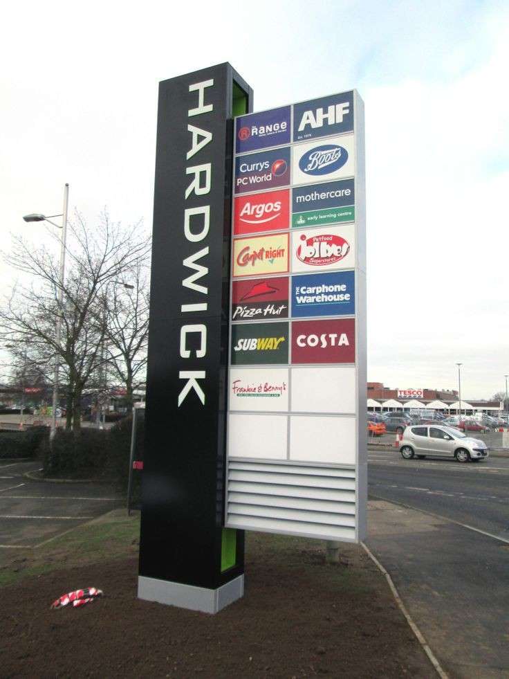Digital pylon signs