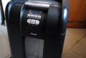 Papper shredder machine