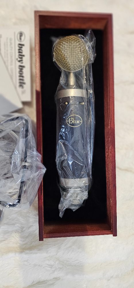 Blue Microphone Baby Bottle