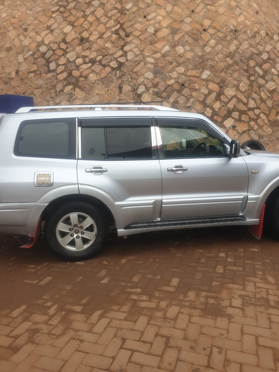 PAJERO MITSIBUSHI
